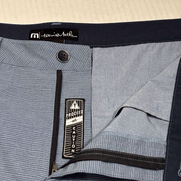Travis Mathew Performance Shorts Mens 38 Blue Striped Golf Proceed With Caution - Picture 4 of 9